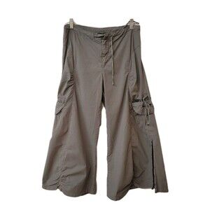 XCVI Cargo Capri Wide-Leg Side Slits Ruffled Gray Women Size XS Pants